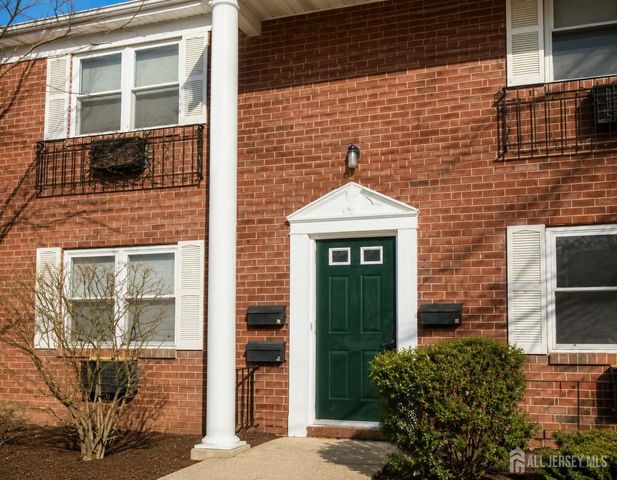 289 Main Street 4R, Spotswood, NJ 08884