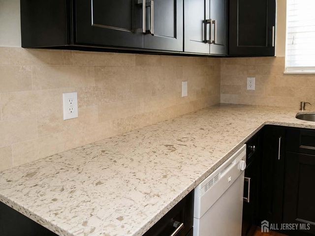 289 Main Street 4R, Spotswood, NJ 08884