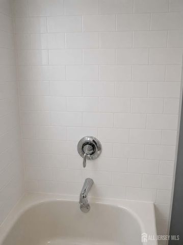 289 Main Street 4R, Spotswood, NJ 08884