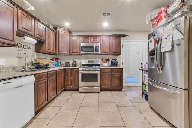 600 N Dallas Avenue, Moore, OK 73160