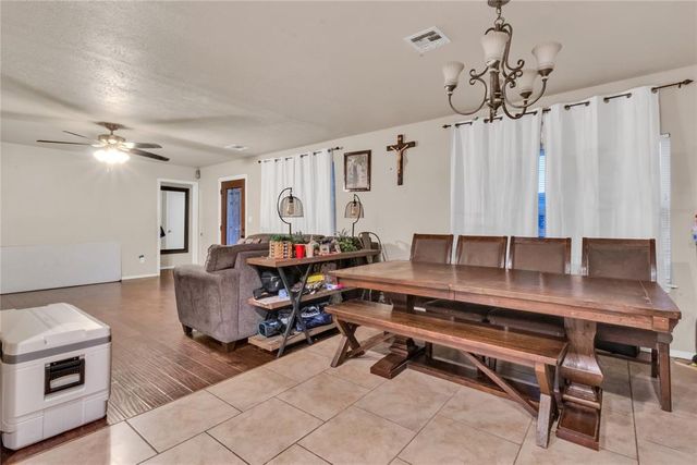 600 N Dallas Avenue, Moore, OK 73160