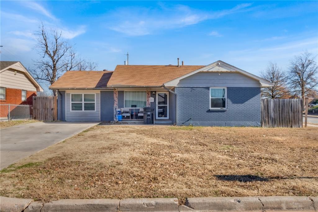 600 N Dallas Avenue, Moore, OK 73160