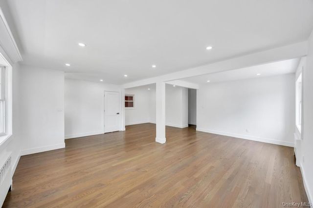 2331 Neptune Avenue, Seaford, NY 11783
