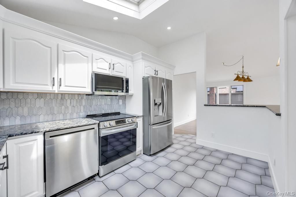 2331 Neptune Avenue, Seaford, NY 11783 — photo 5