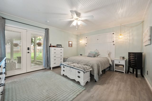 801 Waggoner Drive, Arlington, TX 76013