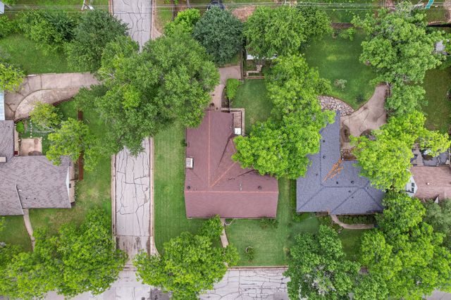 801 Waggoner Drive, Arlington, TX 76013