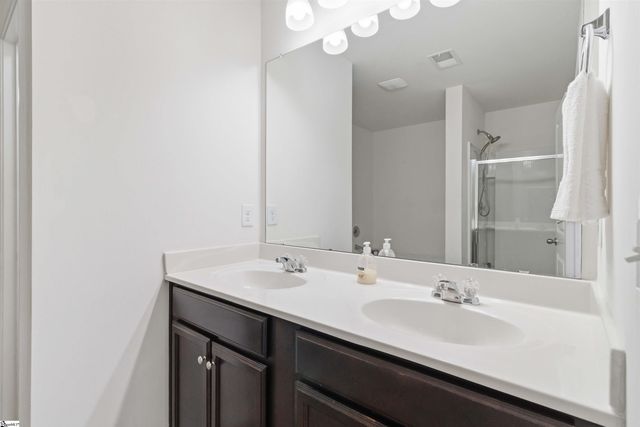 1010 Louvale Court, Simpsonville, SC 29681