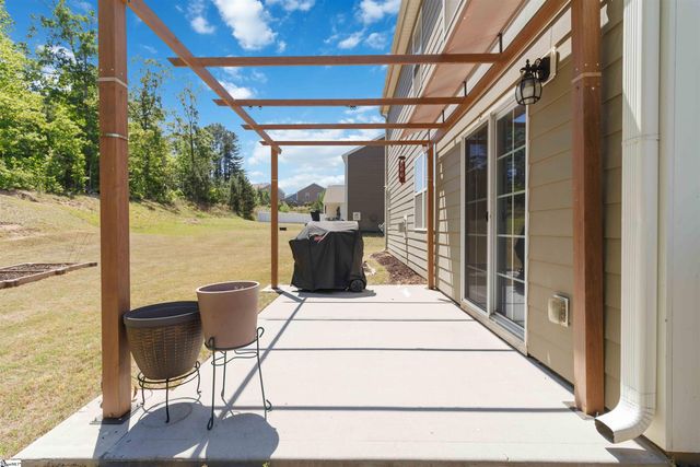 1010 Louvale Court, Simpsonville, SC 29681