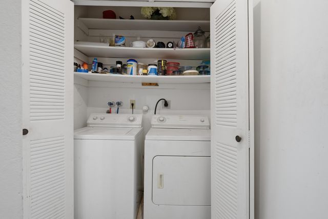 6375 W Pinehurst Cir Circle D38, Tamarac, FL 33321