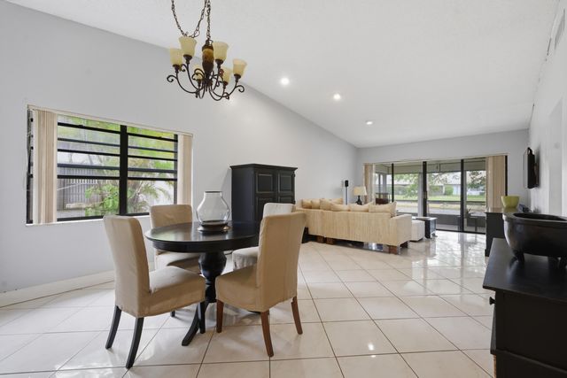 6375 W Pinehurst Cir Circle D38, Tamarac, FL 33321