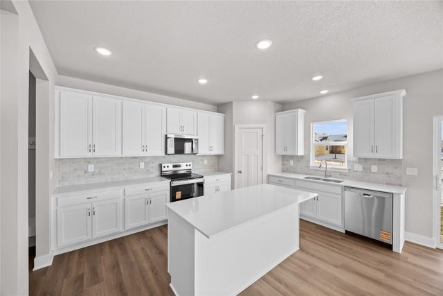 909 Walnut Drive, Norwalk, IA 50211