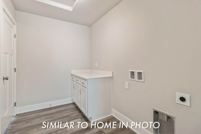 909 Walnut Drive, Norwalk, IA 50211