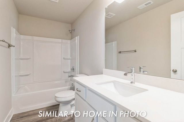 909 Walnut Drive, Norwalk, IA 50211