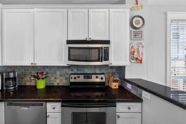 4142 Green Heron Circle, Galveston, TX 77554