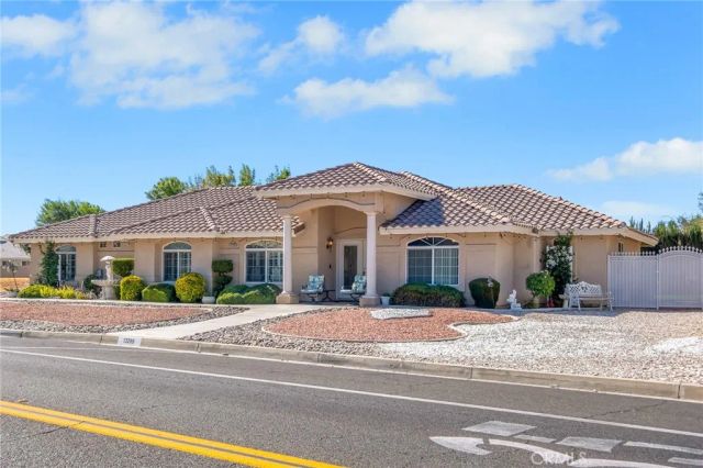 13289 Country Club, Victorville, CA 92395