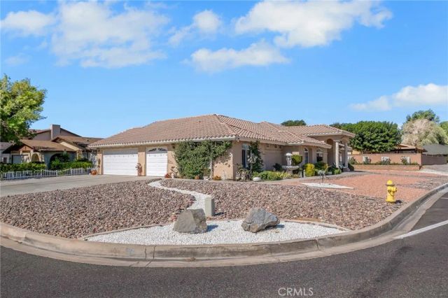 13289 Country Club, Victorville, CA 92395