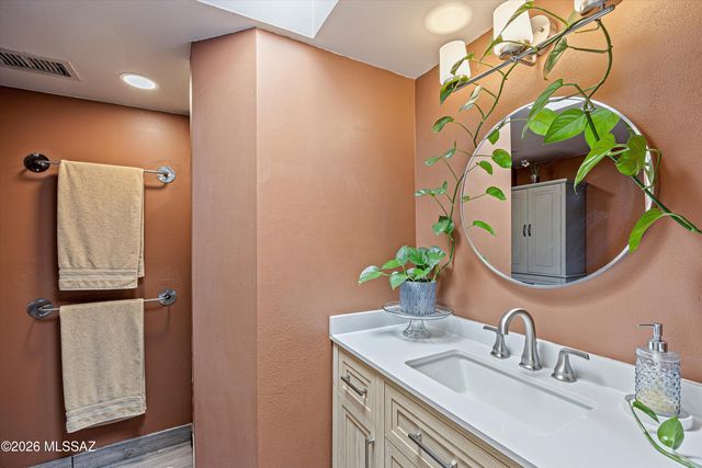 2721 E 20th Street, Tucson, AZ 85716