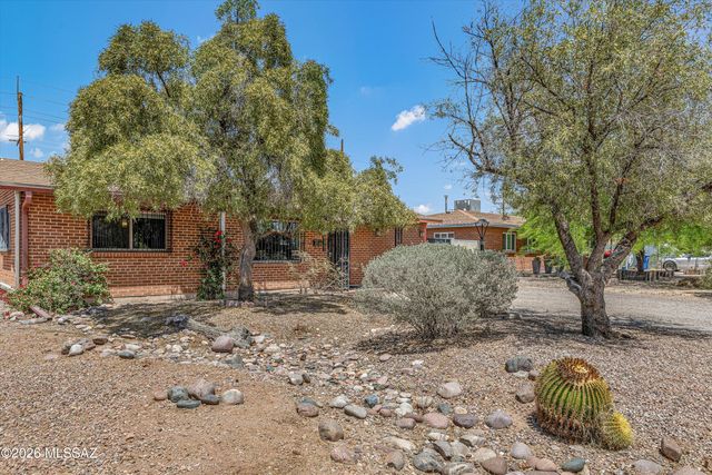 2721 E 20th Street, Tucson, AZ 85716