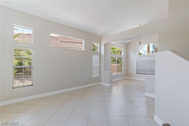 2009 SEDONA CREEK, Las Vegas, NV 89128