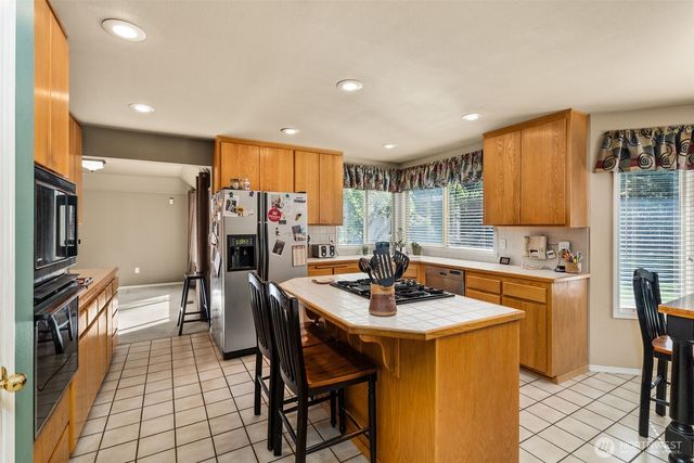 4905 98th Avenue Ct NW, Gig Harbor, WA 98335