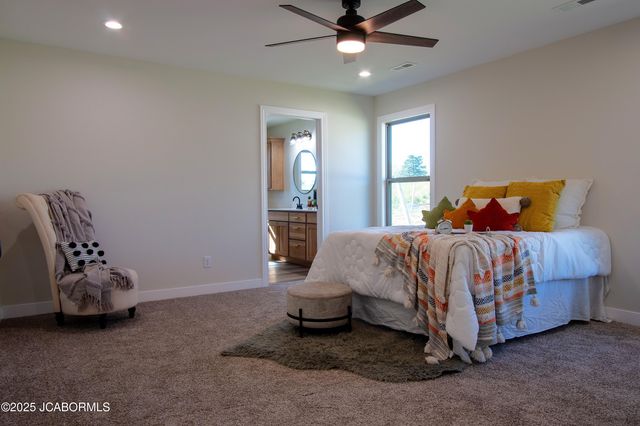 245 ROSEWOOD COURT, Holts Summit, MO 65043