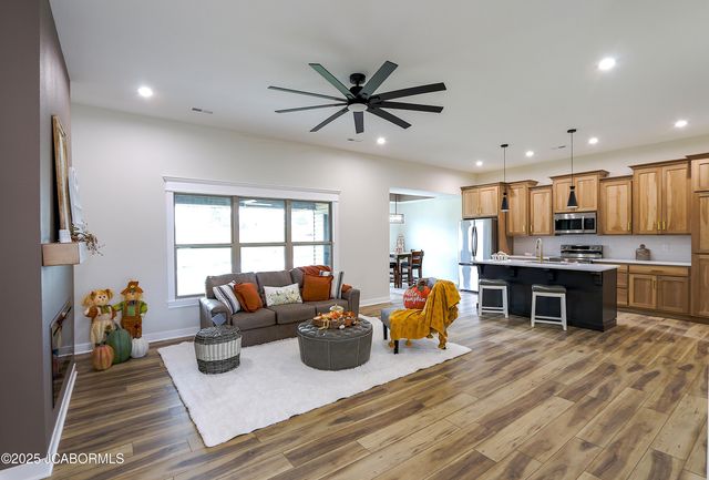 245 ROSEWOOD COURT, Holts Summit, MO 65043