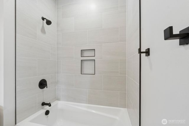 12 Hobble Creek Street, Elma, WA 98541