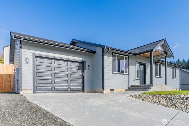 12 Hobble Creek Street, Elma, WA 98541