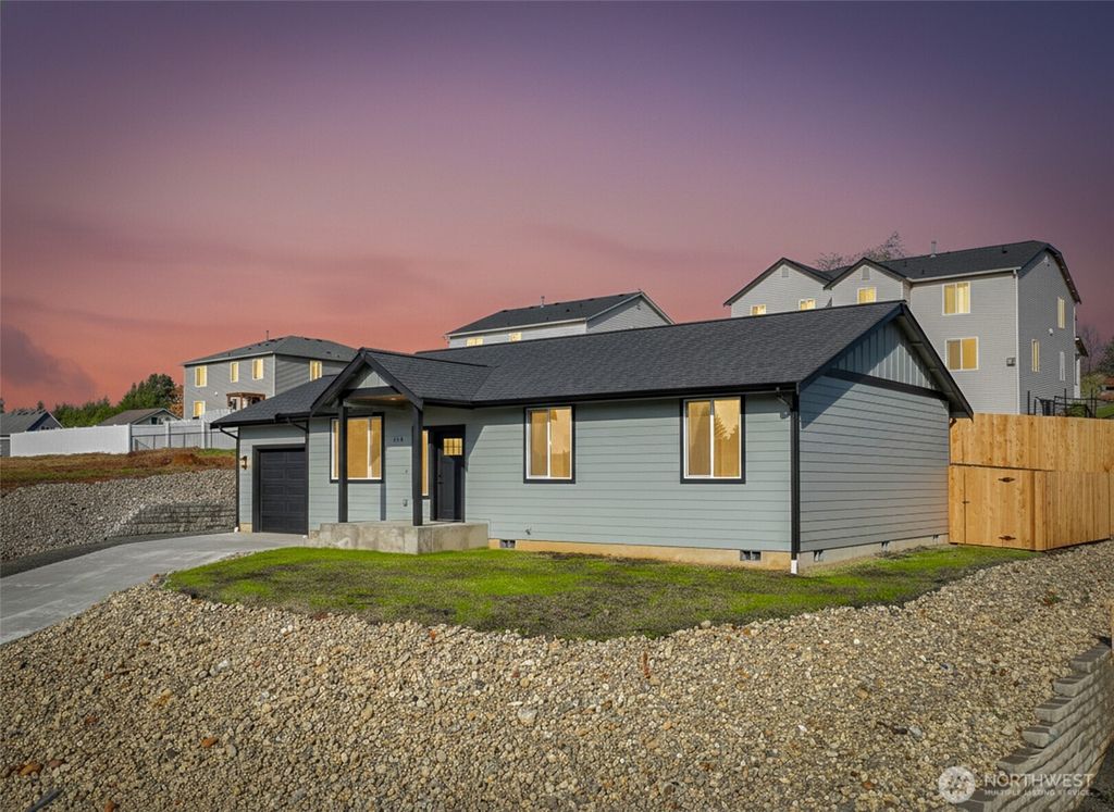 12 Hobble Creek Street, Elma, WA 98541