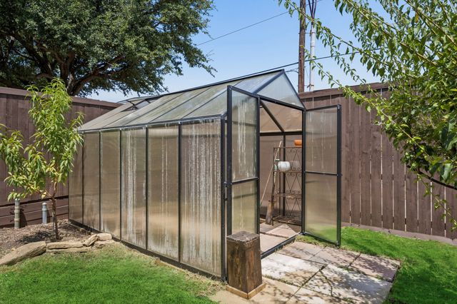 1237 Wild Cherry Drive, Carrollton, TX 75010