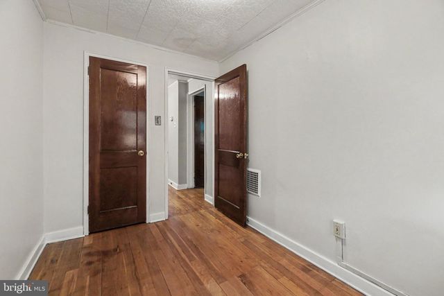 2104 BERRYHILL ST, Harrisburg, PA 17104