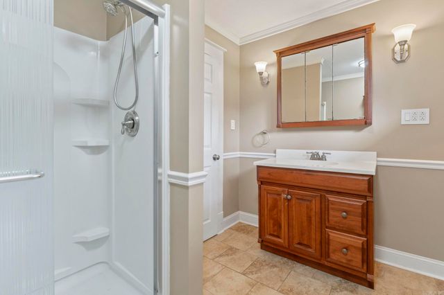 403 S West Street, Morrilton, AR 72110