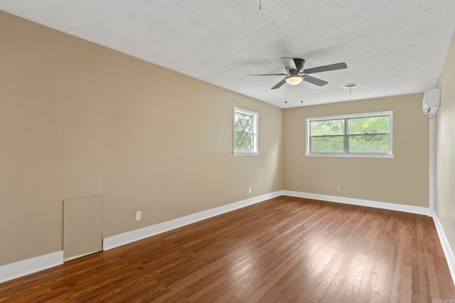 403 S West Street, Morrilton, AR 72110