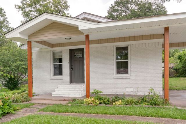 403 S West Street, Morrilton, AR 72110