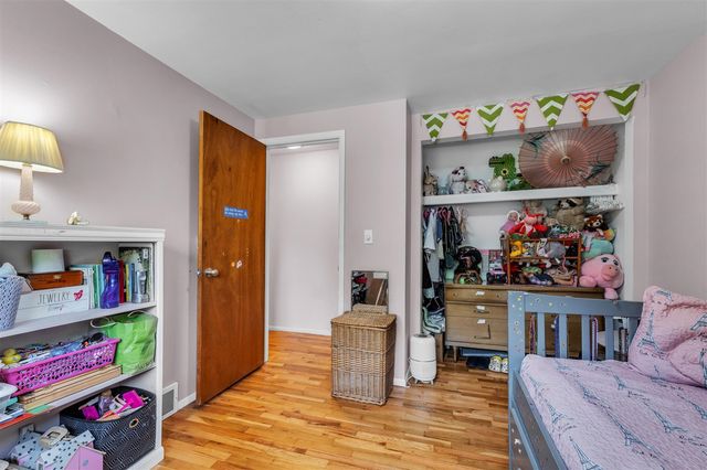 2350 Hilldale Drive, Ann Arbor, MI 48105