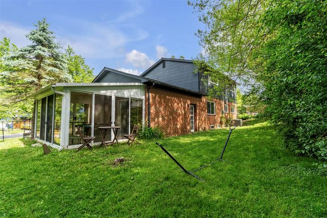 2350 Hilldale Drive, Ann Arbor, MI 48105