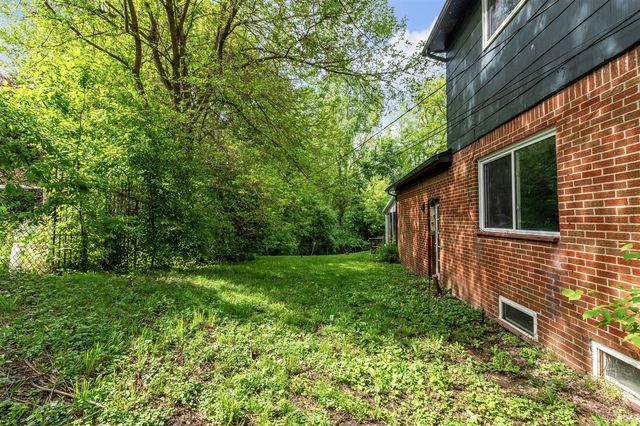 2350 Hilldale Drive, Ann Arbor, MI 48105