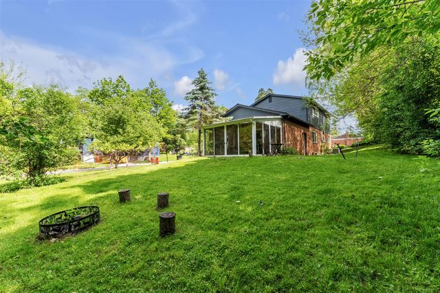2350 Hilldale Drive, Ann Arbor, MI 48105