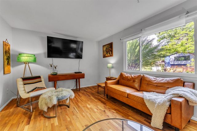 2350 Hilldale Drive, Ann Arbor, MI 48105