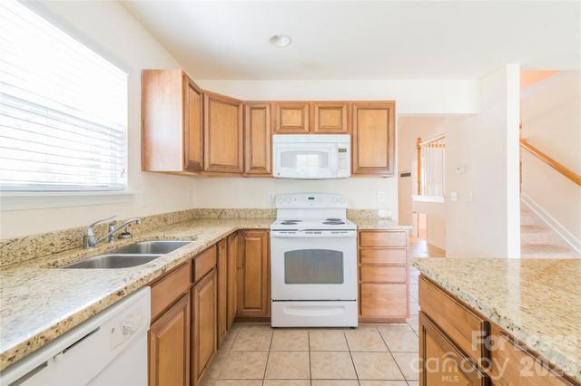 11014 Derryrush Drive, Charlotte, NC 28213