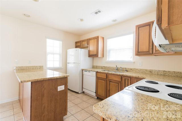 11014 Derryrush Drive, Charlotte, NC 28213