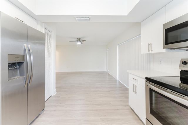 3048 NW 27th Terrace, Boca Raton, FL 33434