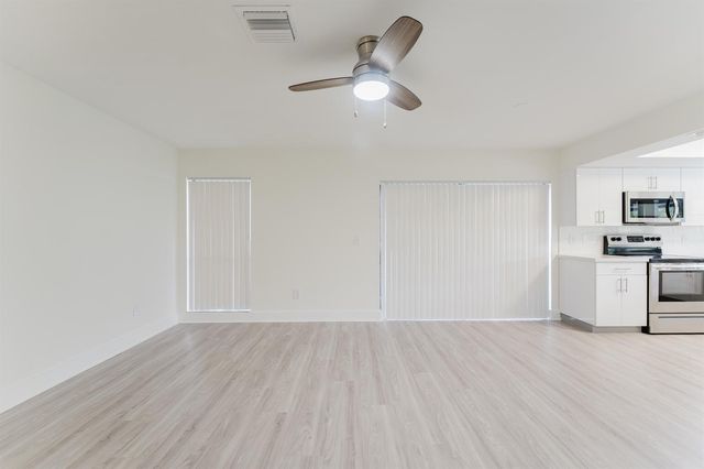3048 NW 27th Terrace, Boca Raton, FL 33434
