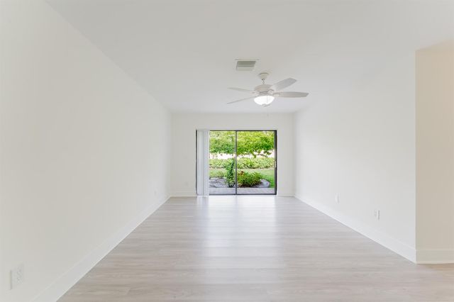 3048 NW 27th Terrace, Boca Raton, FL 33434