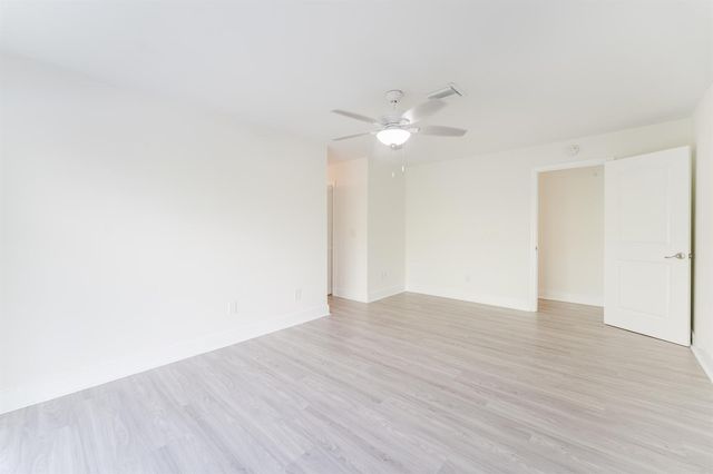 3048 NW 27th Terrace, Boca Raton, FL 33434