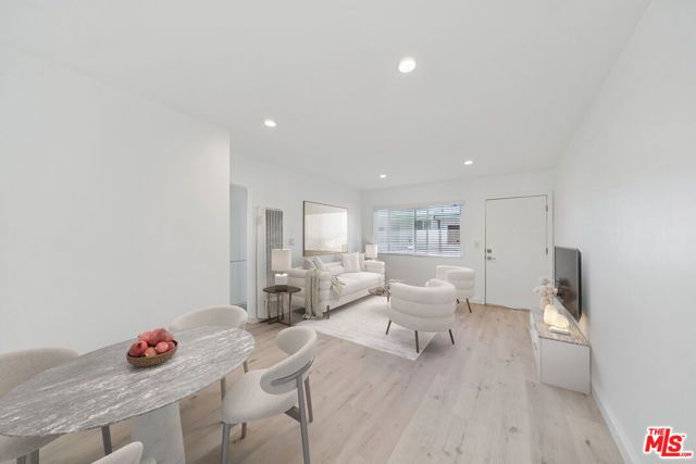 252 S New Hampshire 11, Los Angeles, CA 90004