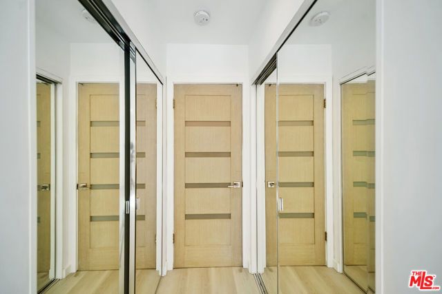 252 S New Hampshire 11, Los Angeles, CA 90004