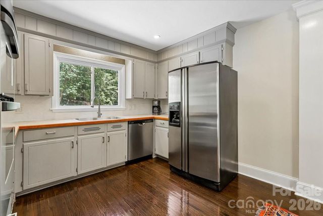 4640 Town And Country Drive, Charlotte, NC 28226