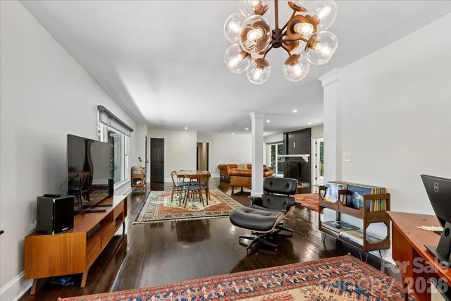 4640 Town And Country Drive, Charlotte, NC 28226