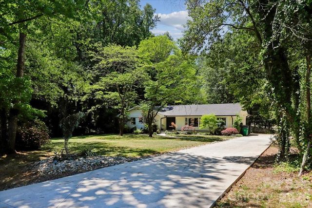 4640 Town And Country Drive, Charlotte, NC 28226